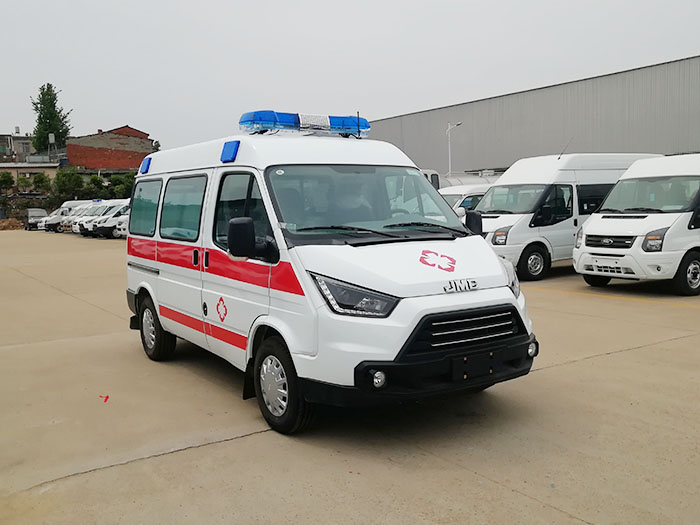 江铃全顺 短轴 救护车