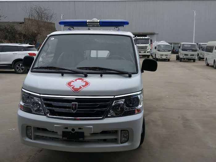 金杯 救护车